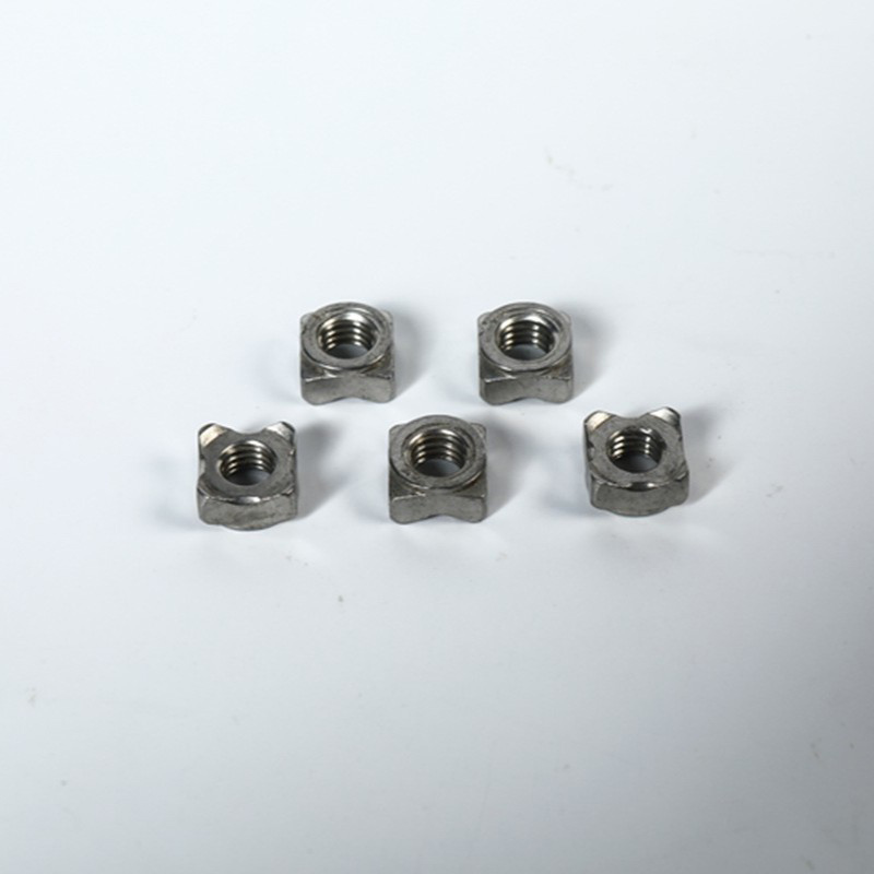 Đai ốc hàn vuông